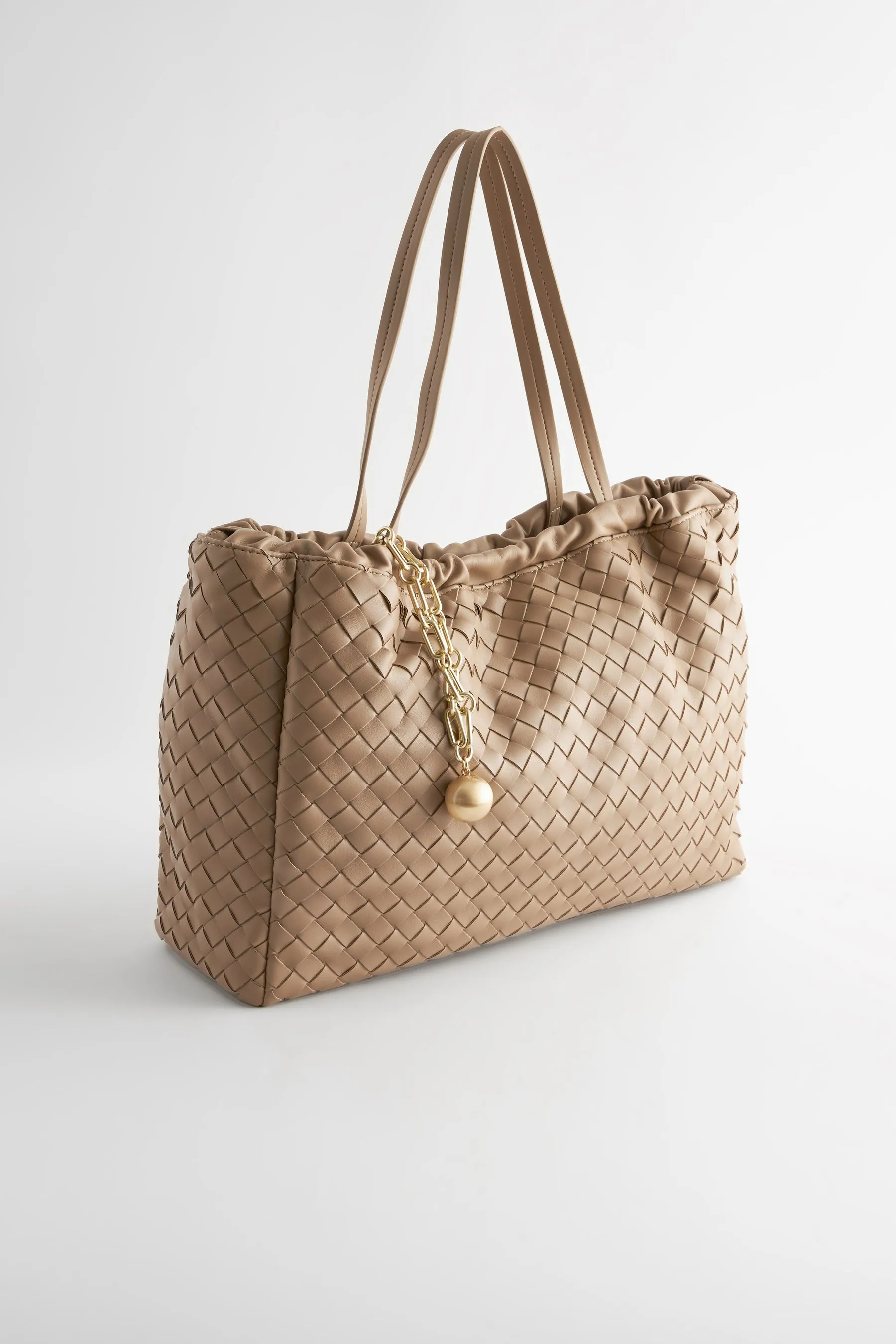 Borsa sulle spalle intrecciata con portachiavi a forma di spina