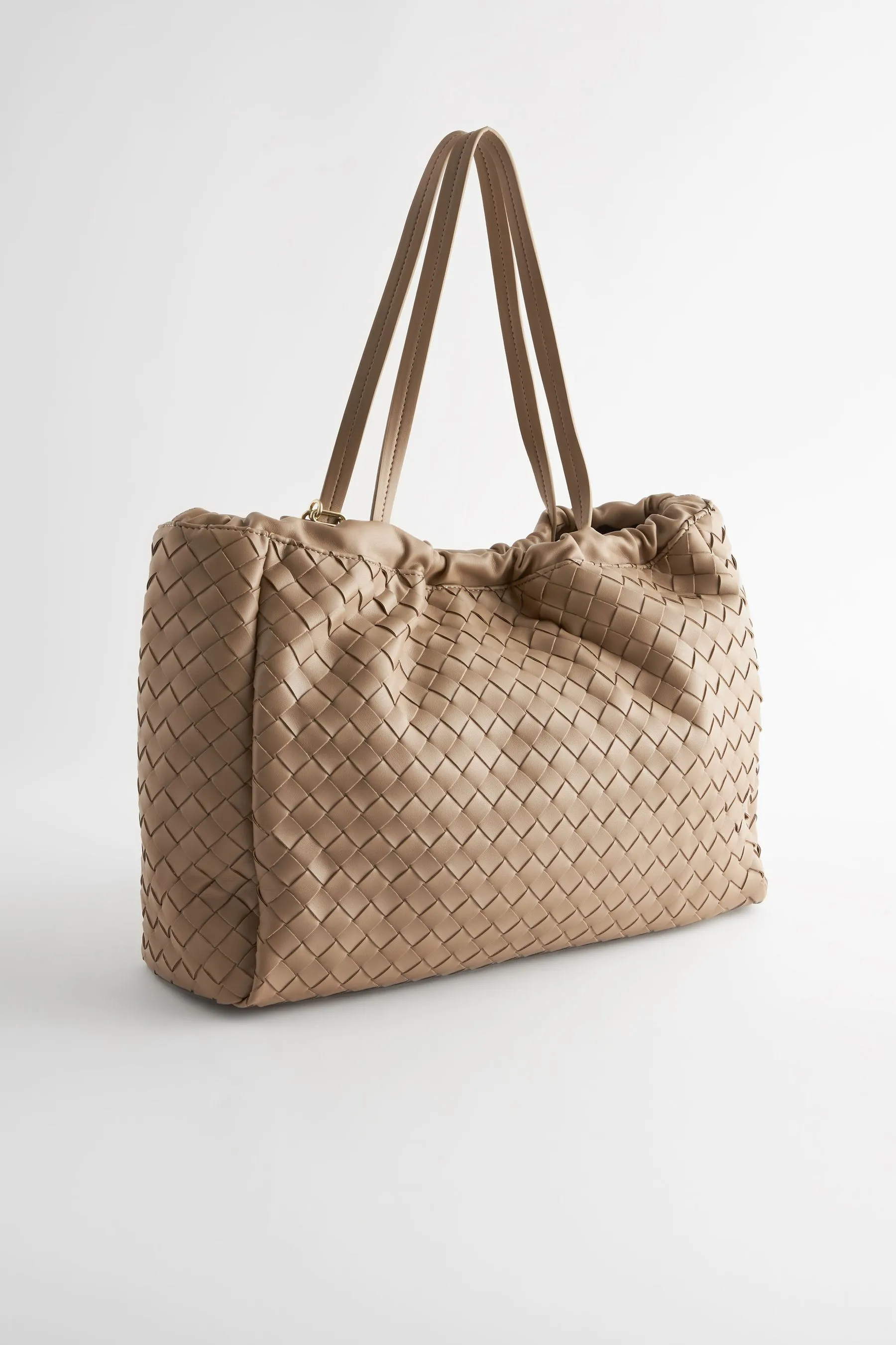 Borsa sulle spalle intrecciata con portachiavi a forma di spina