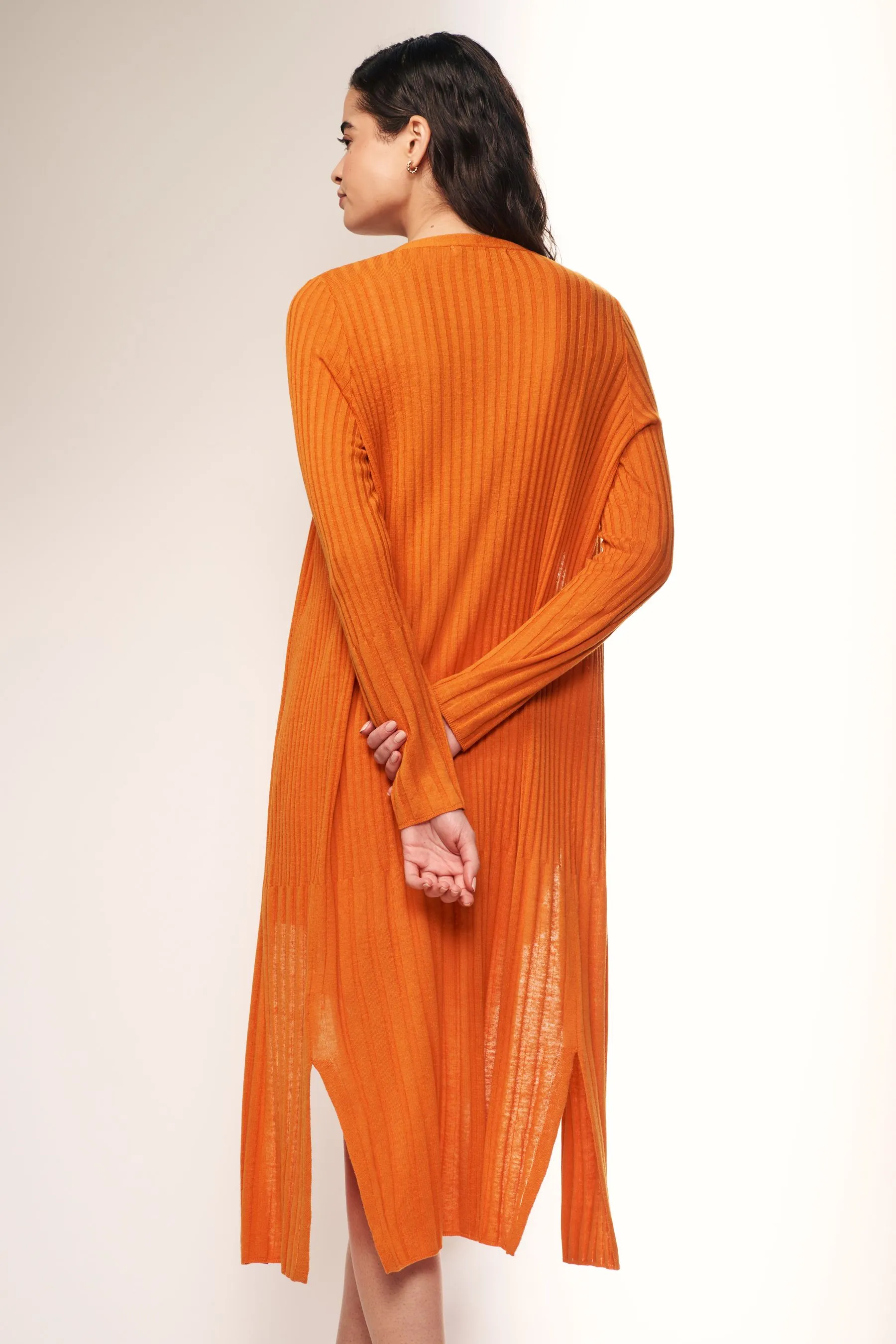 Cardigan lungo in lino a coste