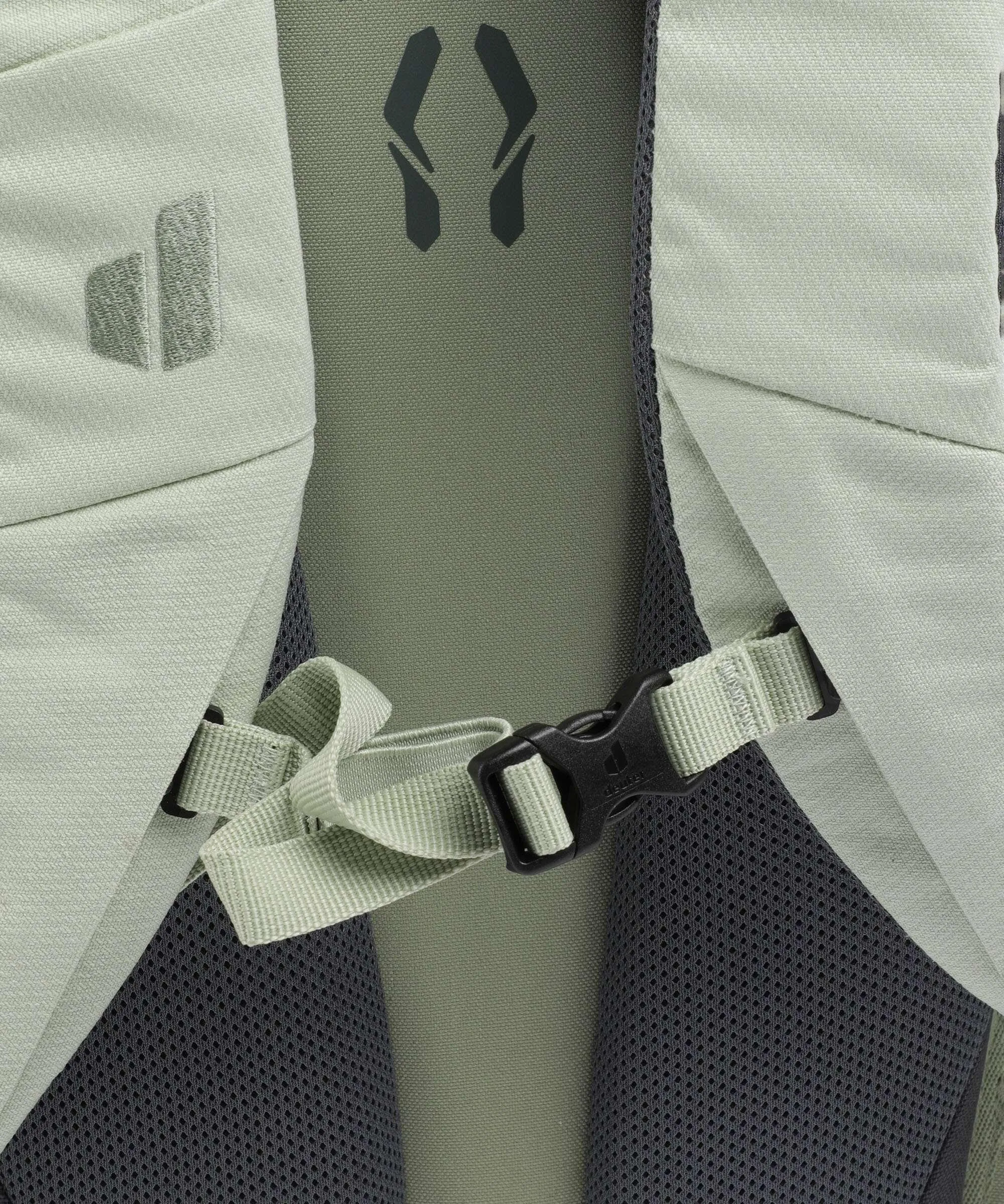  Deuter Utilion 30 Zaino montagna 16″ poliestere riciclato verde chiaro  