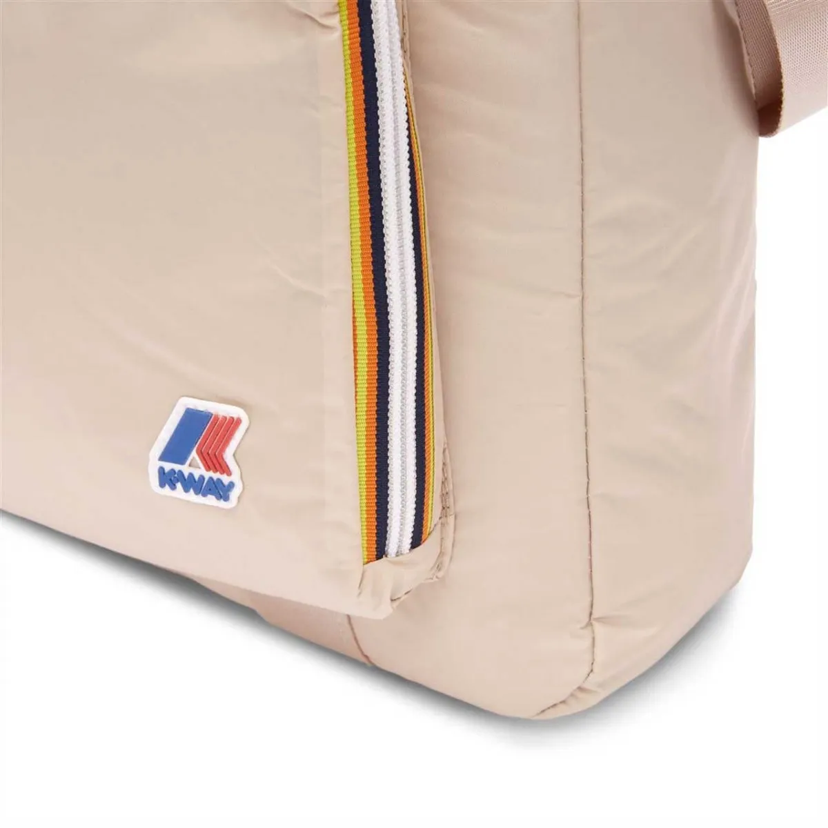 Fara M Borsa, Beige