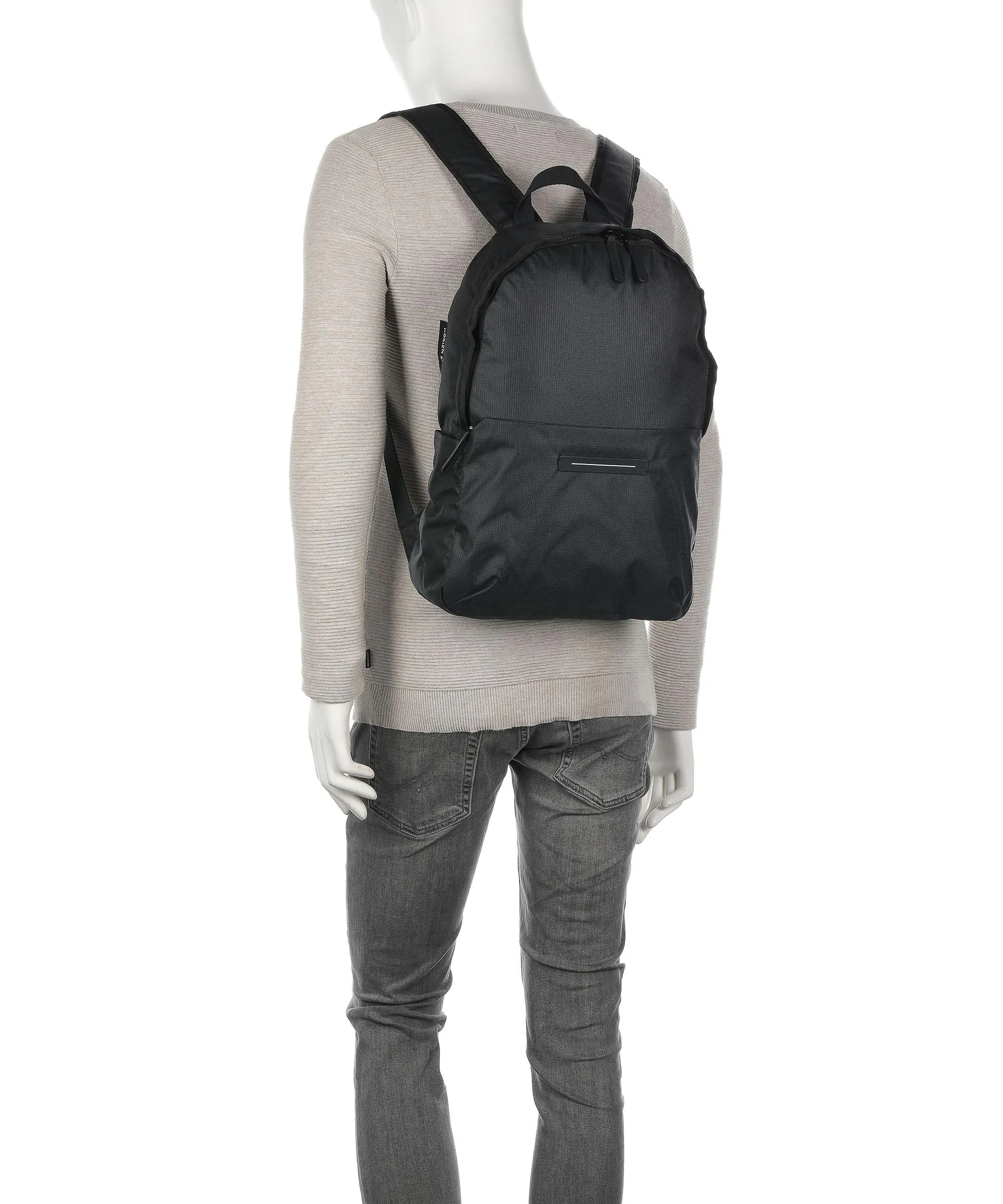  Horizn Studios Shibuya M Zaino 16″ polyester ripstop riciclato nero  