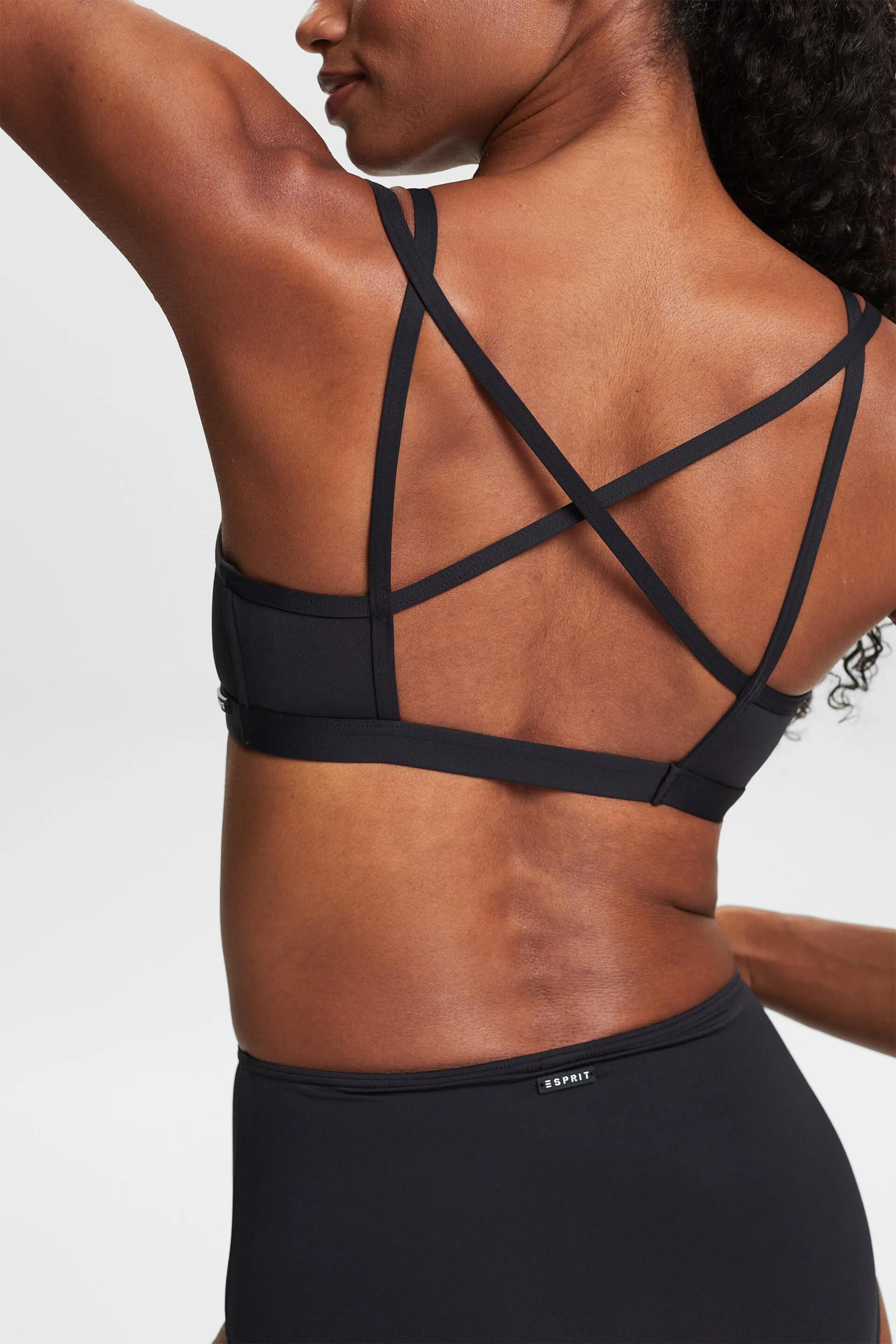 In materiale riciclato: reggiseno imbottito a bustier