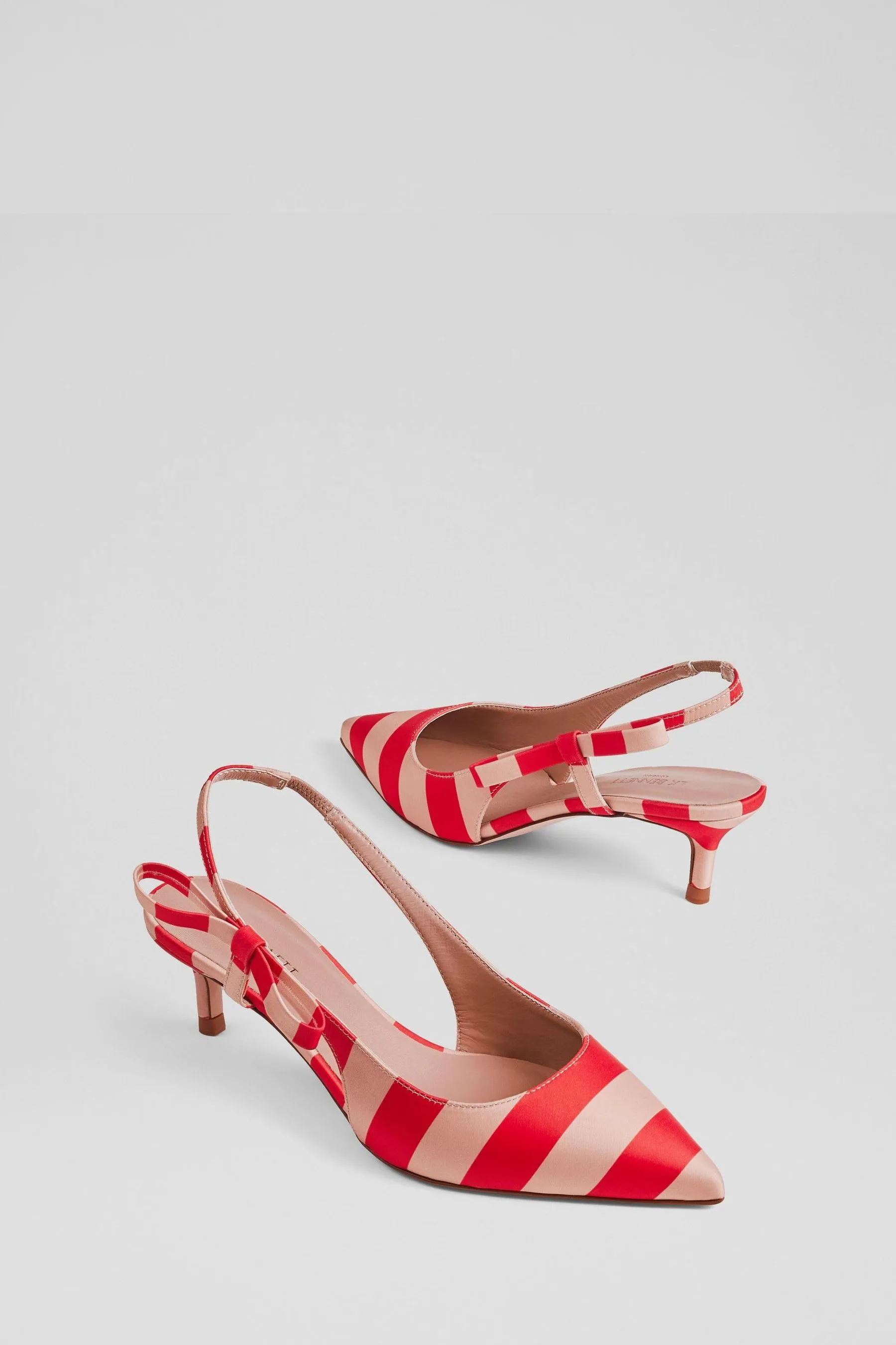 LK Bennett Dettagli metallizzati - Scarpe Fiocco con tacco a rocchetto e scollo alla Barette