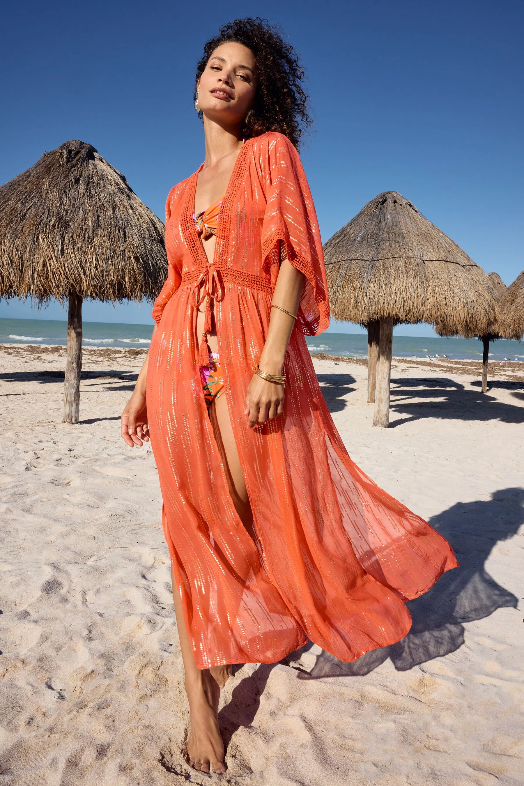Love & Roses Dettagli metallizzati kimono con finiture a contrasto