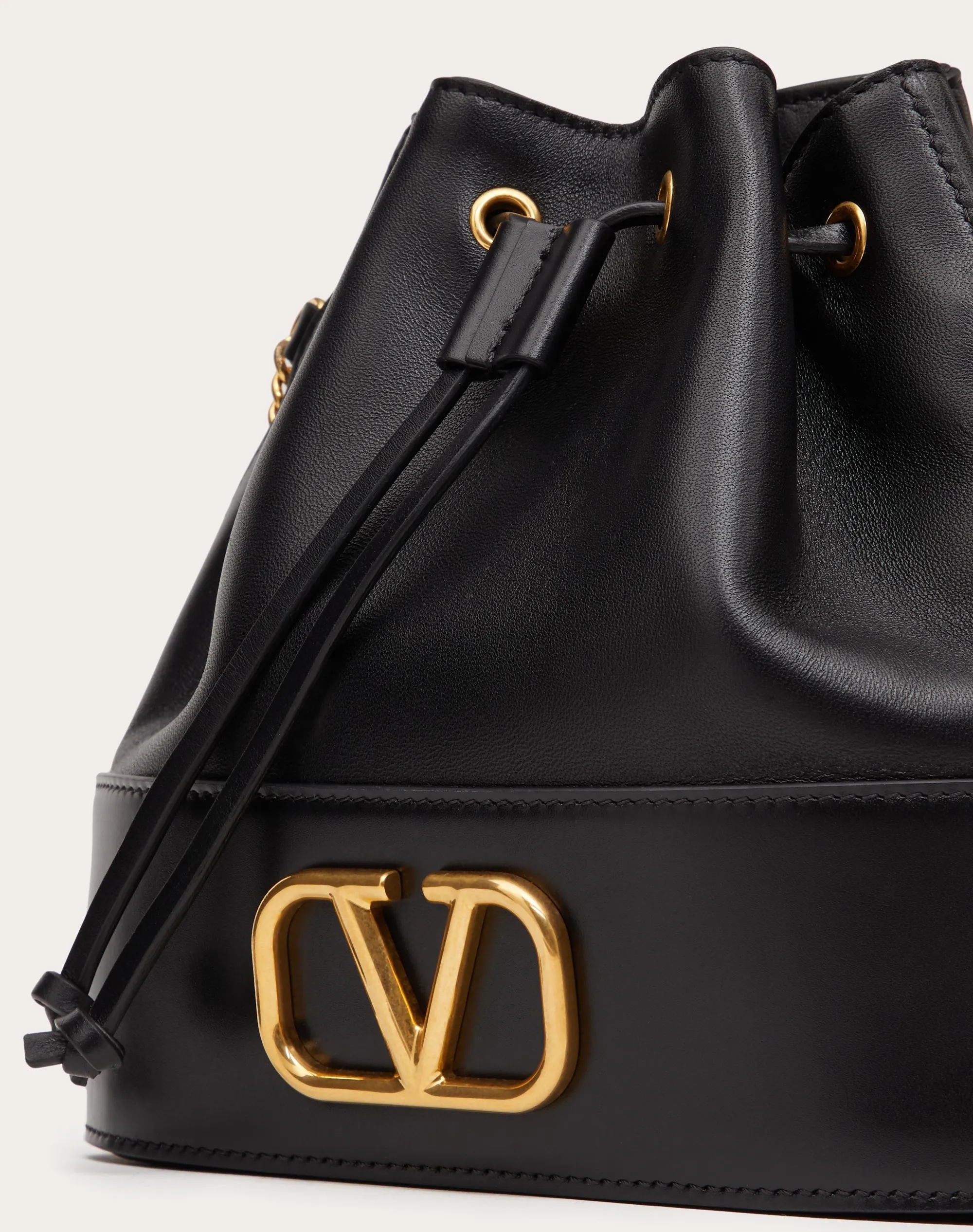 MINI SECCHIELLO CON CATENA VLOGO SIGNATURE IN NAPPA