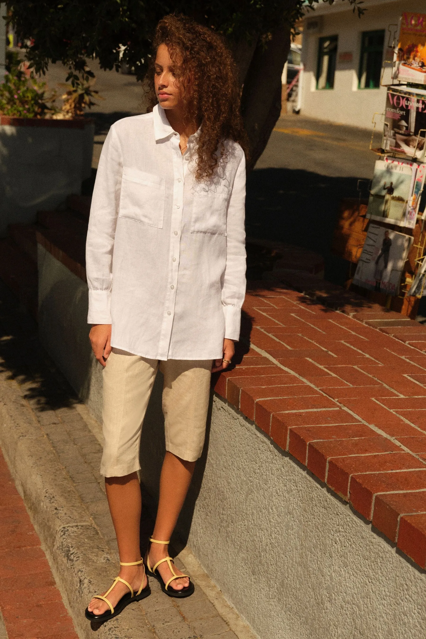 Neutro  - Pantaloni capri in Blend Corto lino