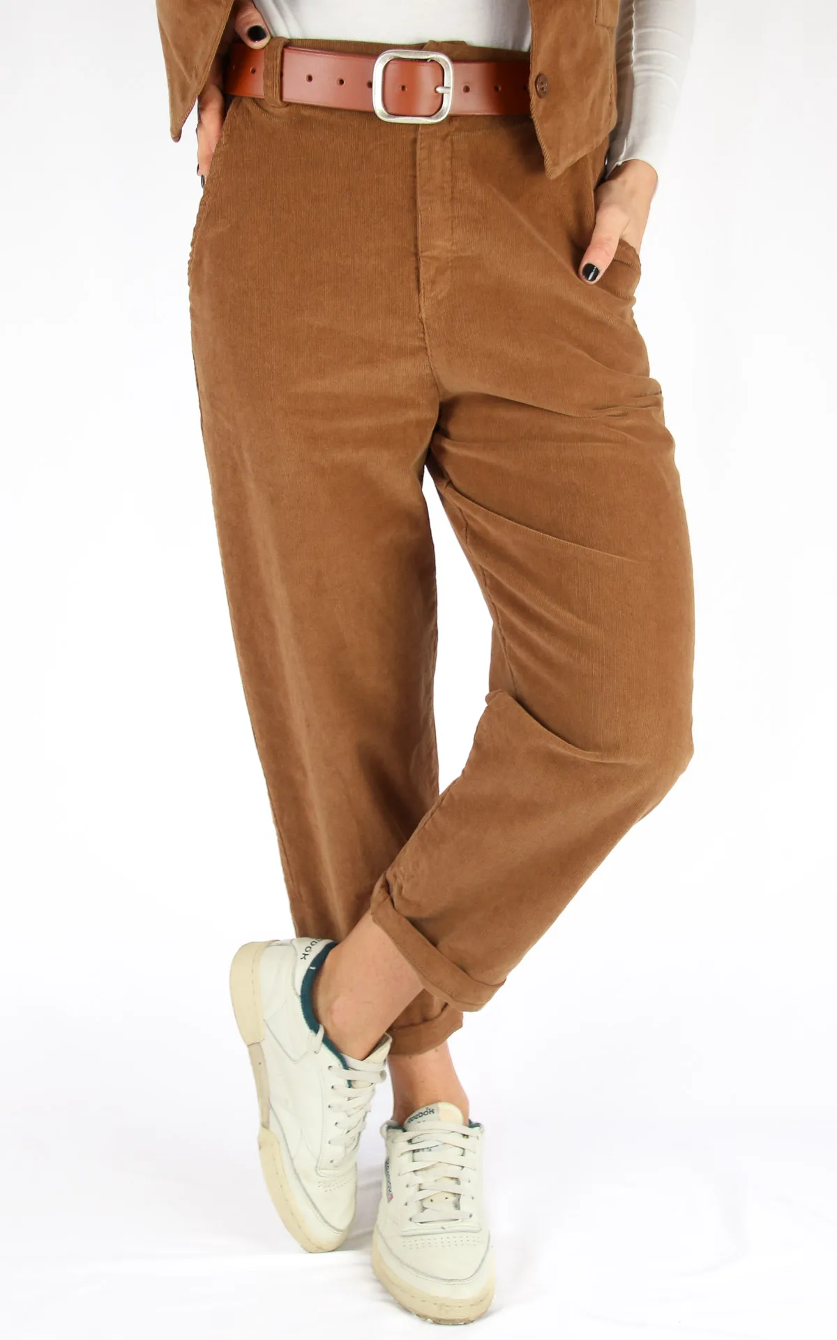 Off-On – boyfriend velluto millerighe – camel