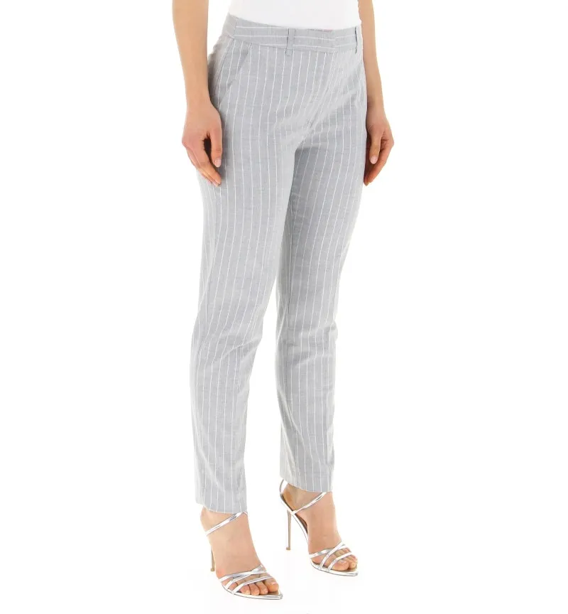 Pantalone a sigaretta