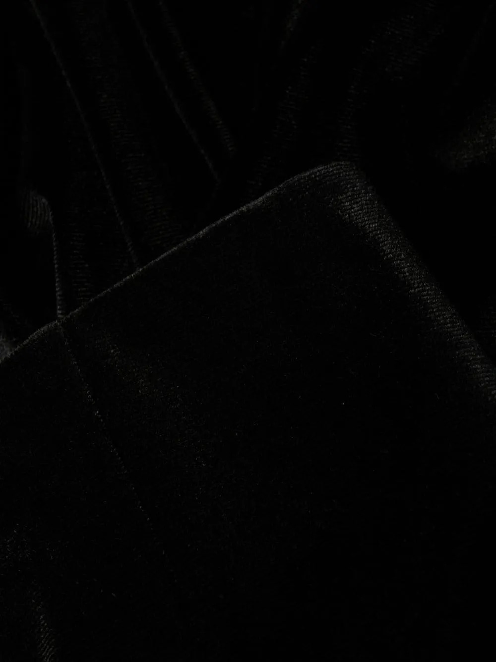 pantalone a vita alta