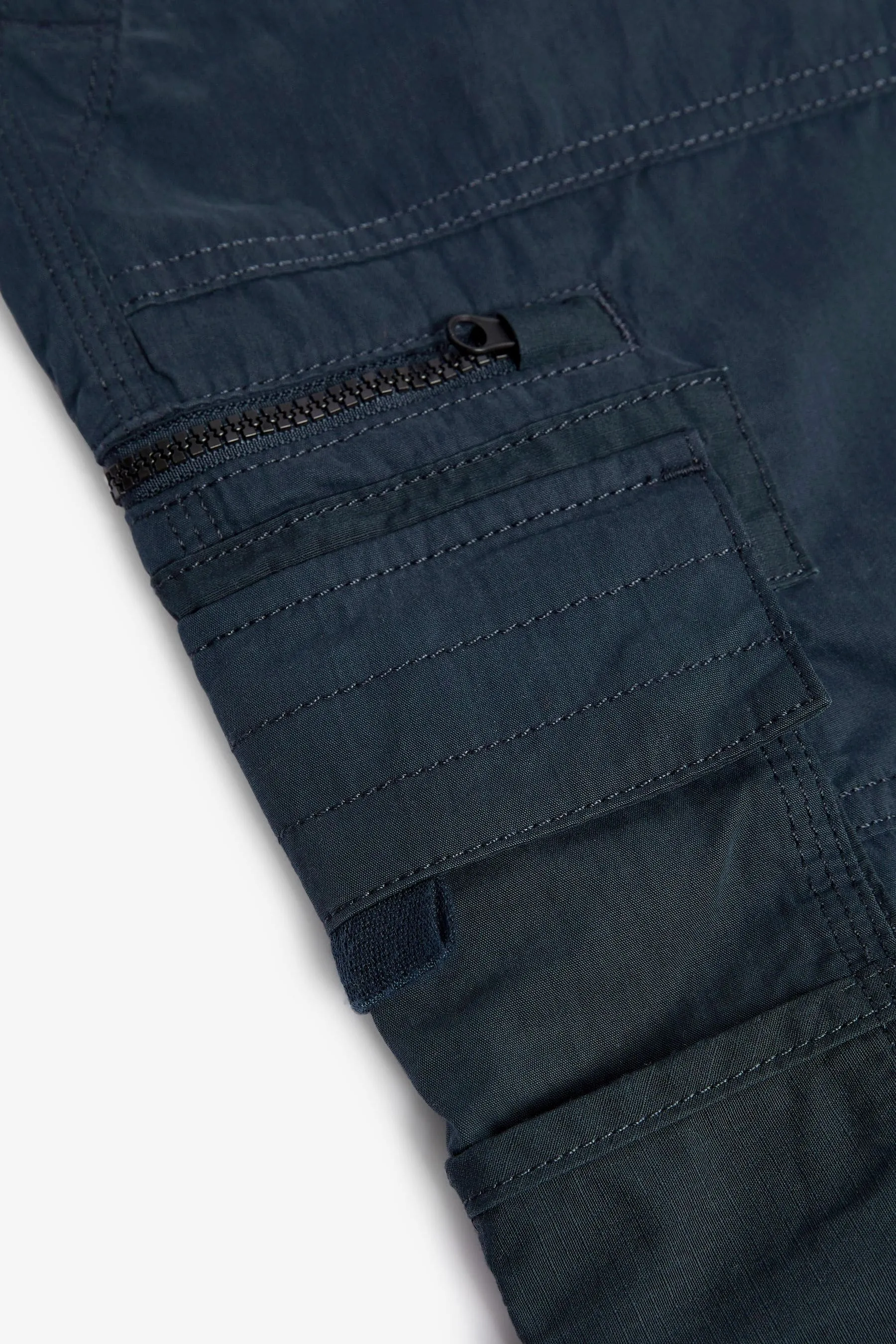 Pantaloni cargo tecnologici con cintura