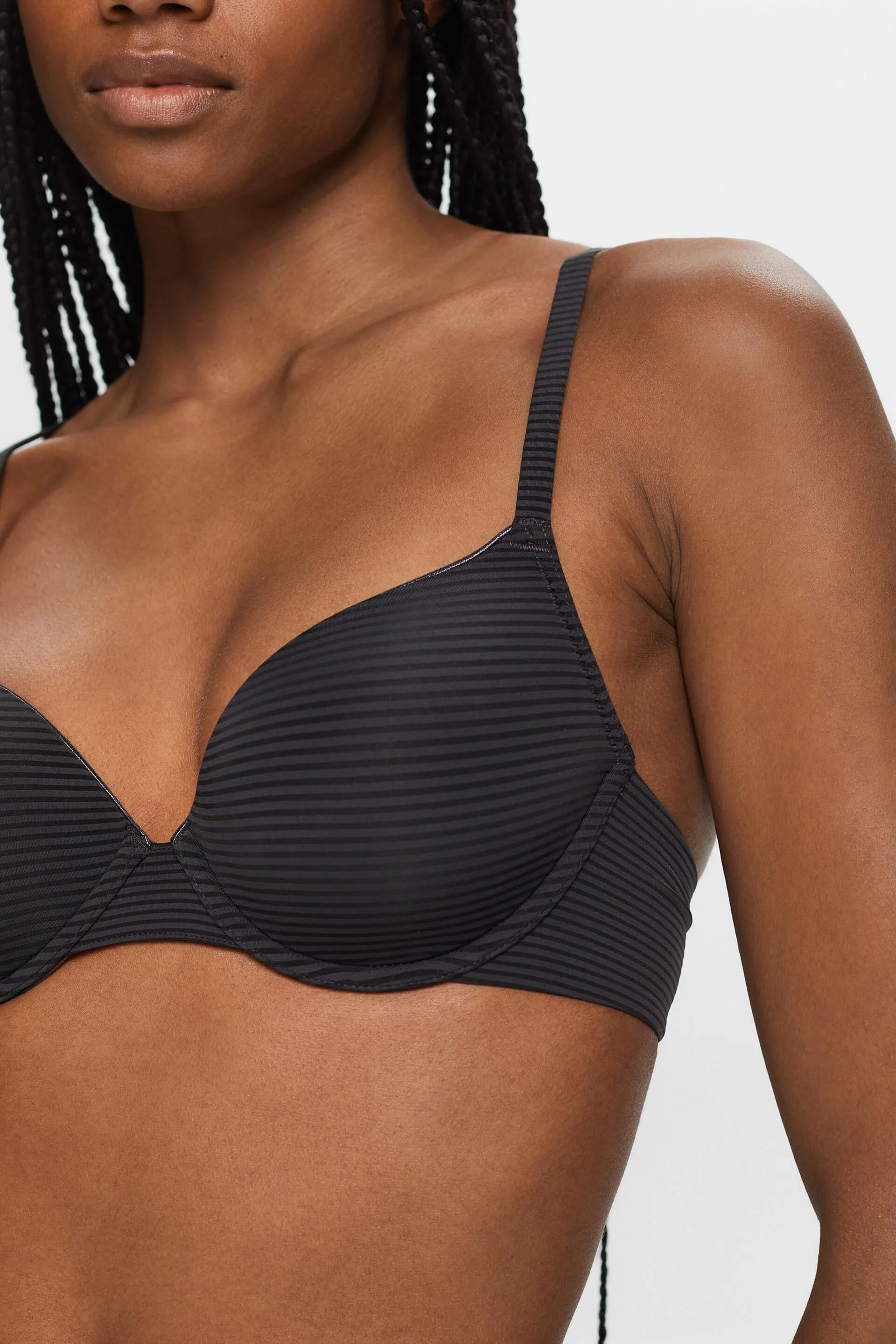 Reggiseno in microfibra imbottito e con ferretto