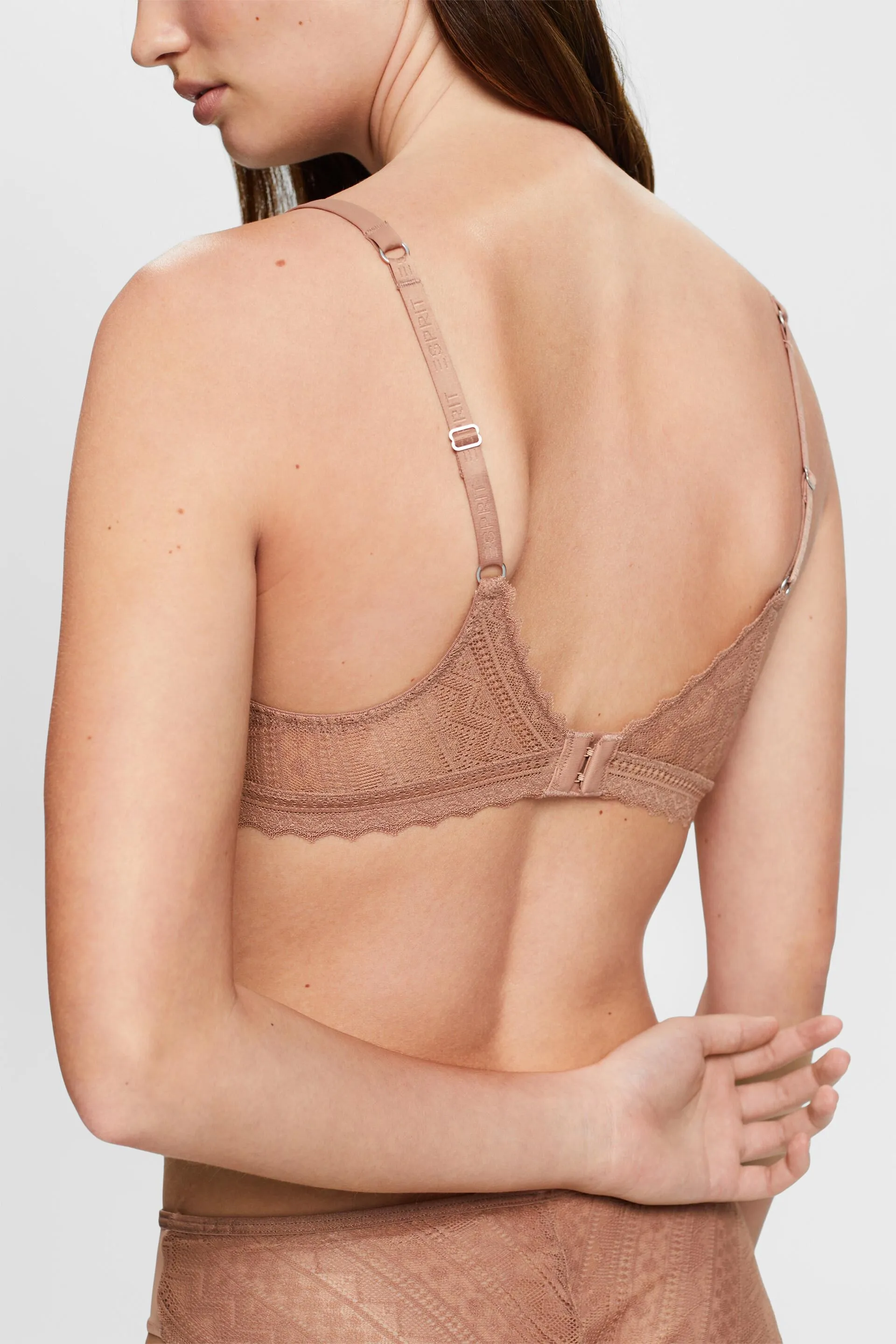 Reggiseno in pizzo imbottito e con ferretto