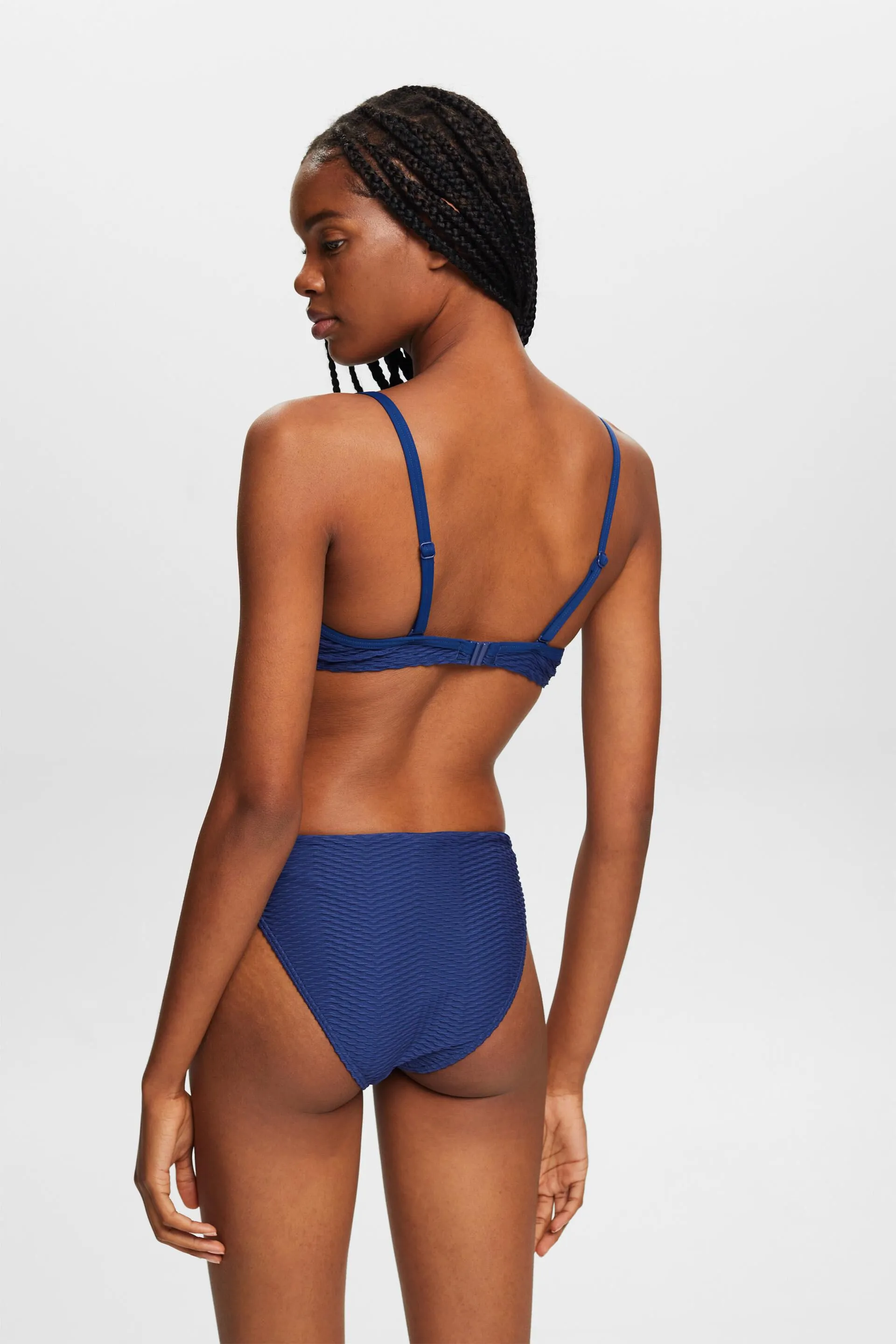 Riciclato: top da bikini imbottito con struttura
