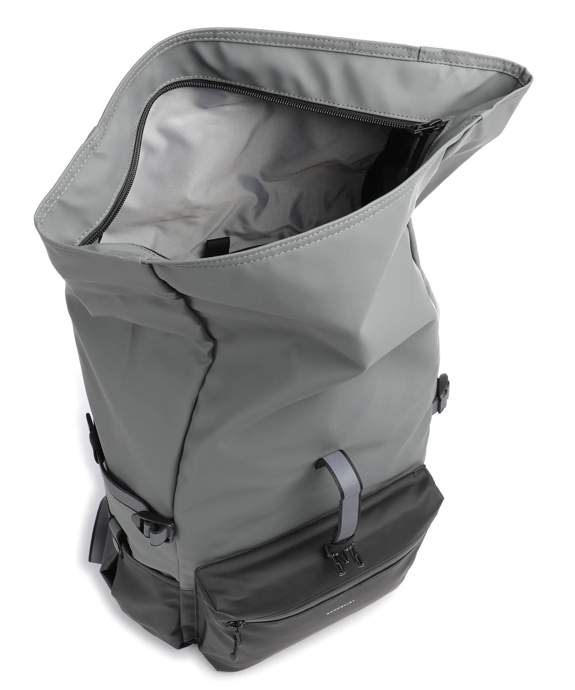  Sandqvist Stream Ruben 2.0 Zaino roll-top 15″ poliestere riciclato nero/grigio  