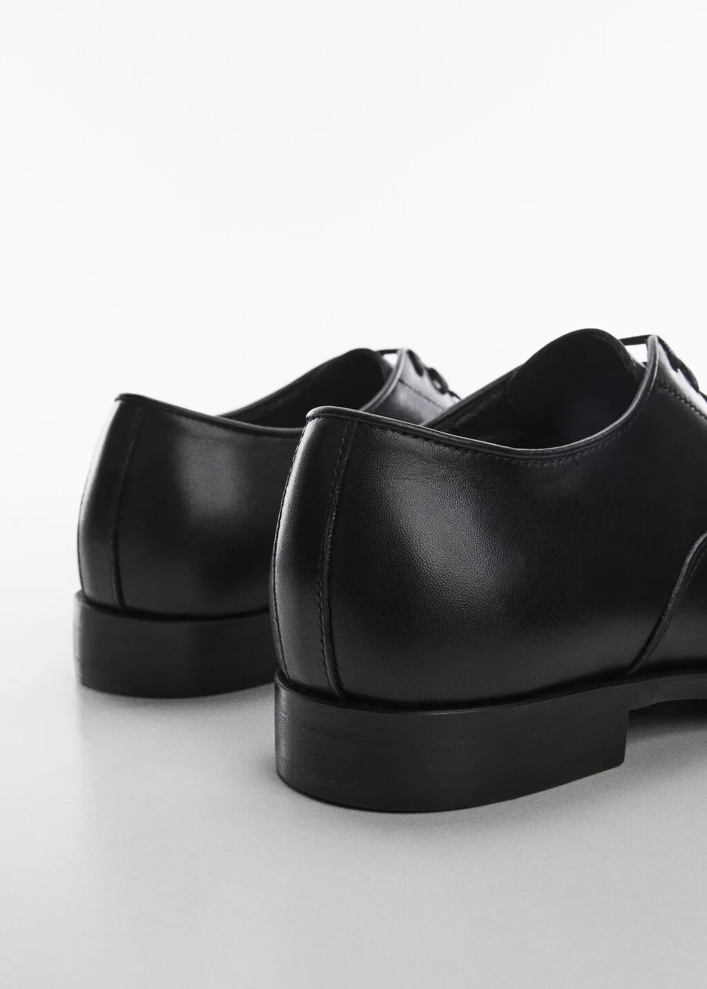Scarpe completo allungate pelle