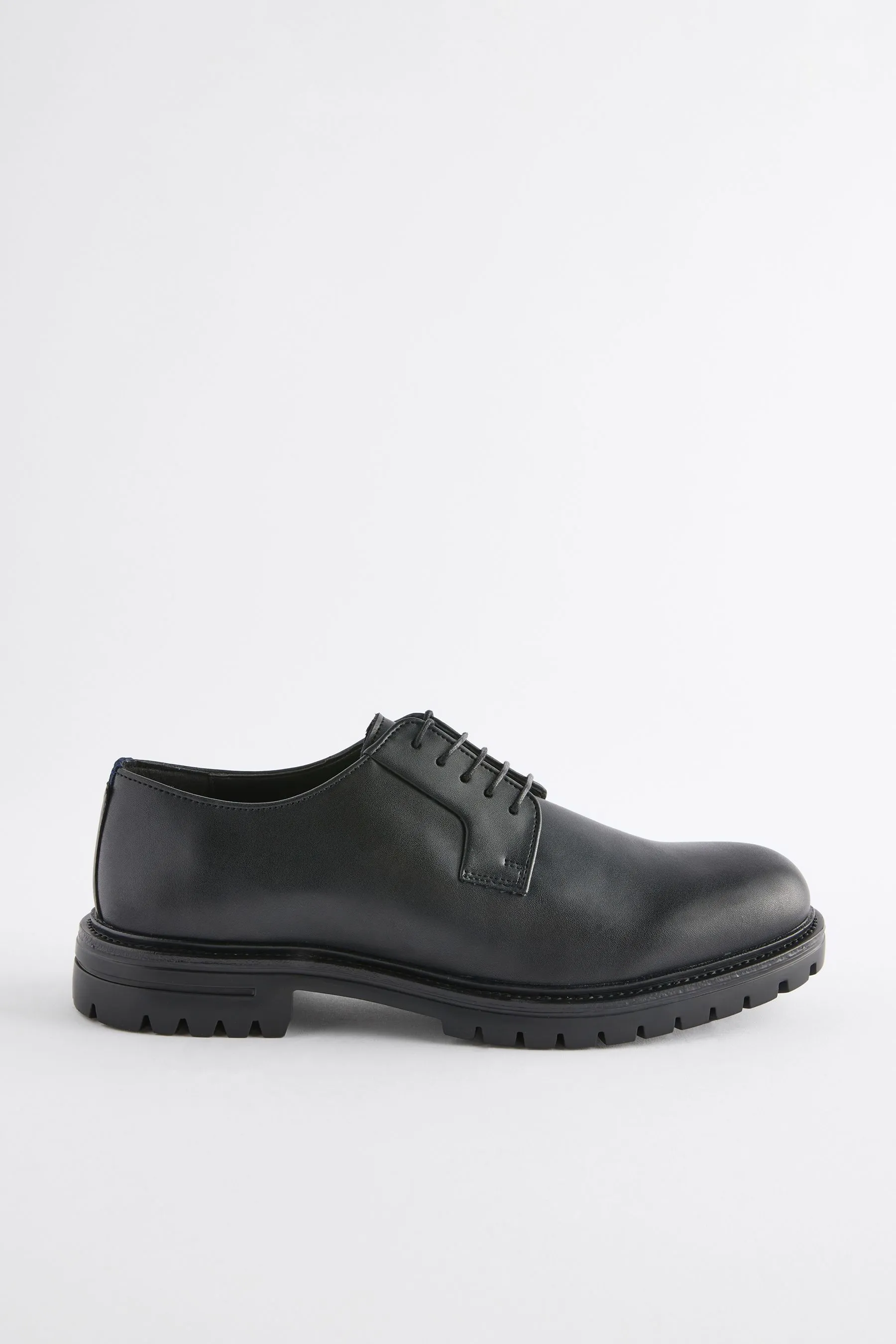 Scarpe Derby con suola con tacchetti in pelle    