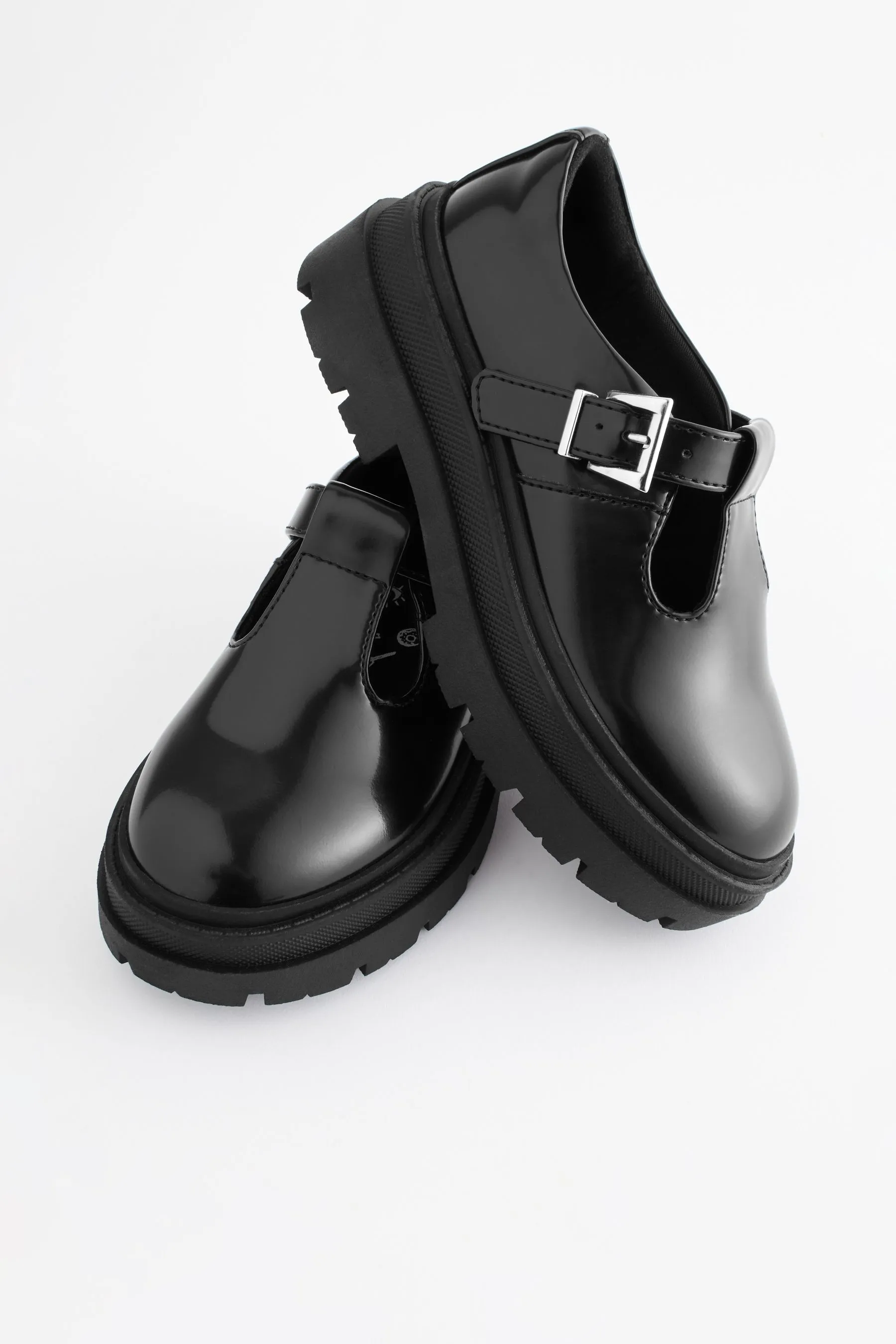 Scarpe per la scuola spessa    