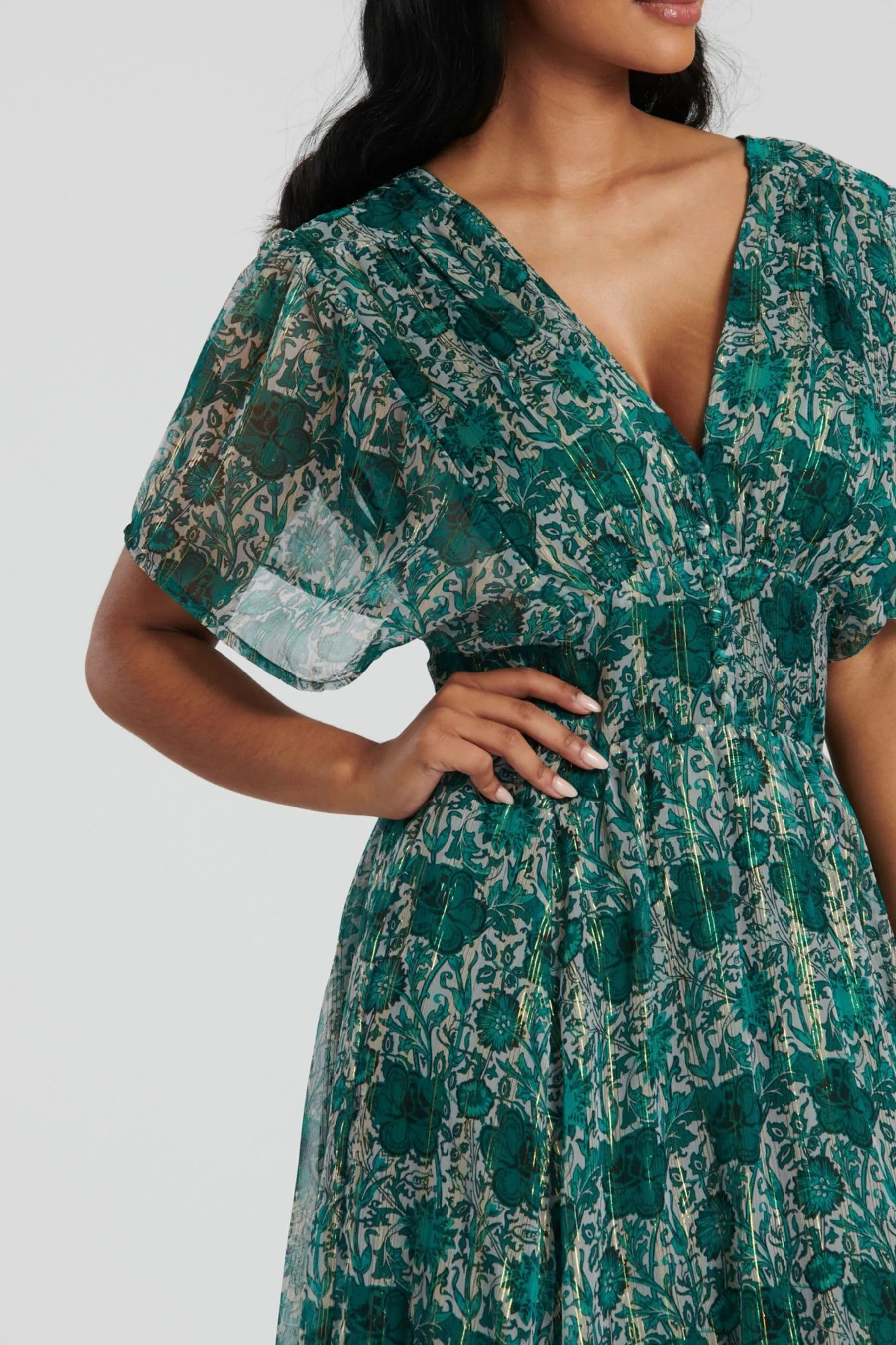 South Beach Dettagli metallizzati - Abito midi in chiffon con bottoni