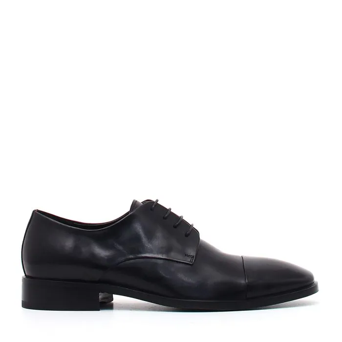 STRINGATE IN PELLE