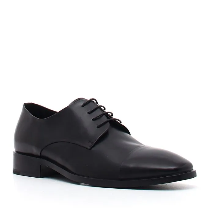 STRINGATE IN PELLE