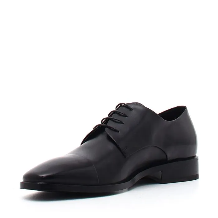 STRINGATE IN PELLE