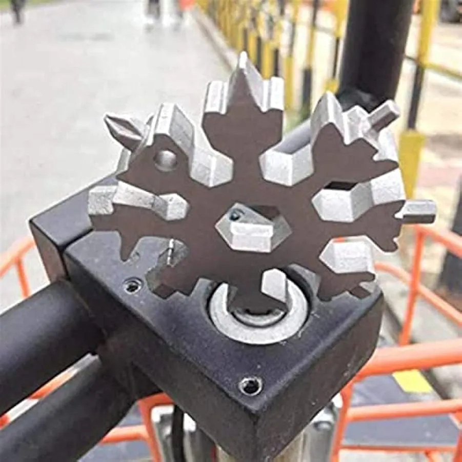 Strumento multifunzione a fiocco di neve 18 in 1, strumento incredibile, strumento multiuso a forma di neve in acciaio inossidab